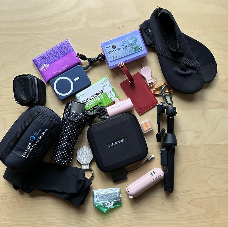 Best Travel Essentials for Packing a Carry-on Bag 2024